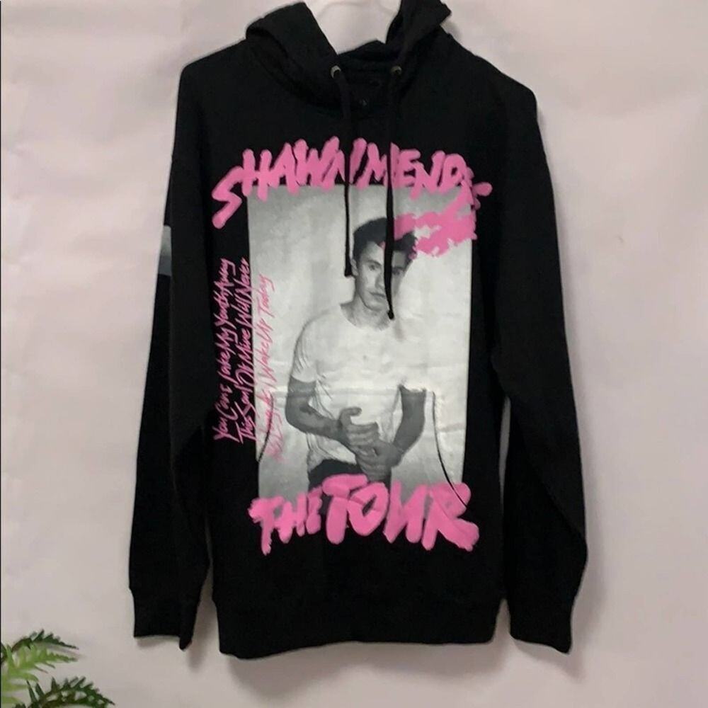 SHAWN MENDEZ‎ HOODED GRAPHIC SWEATER SIZE M